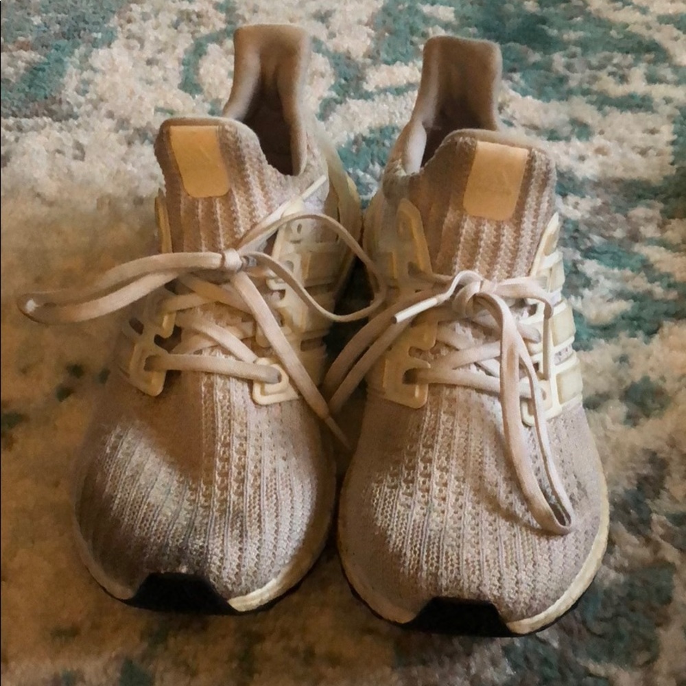 Women’s adidas ultraboost size 8.5